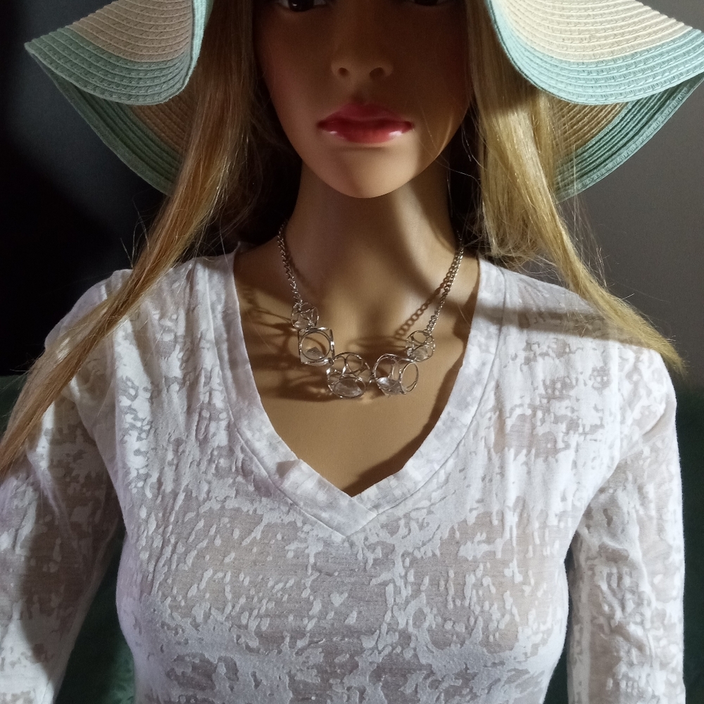 Interlocking diamond free falling cube adjustable necklace